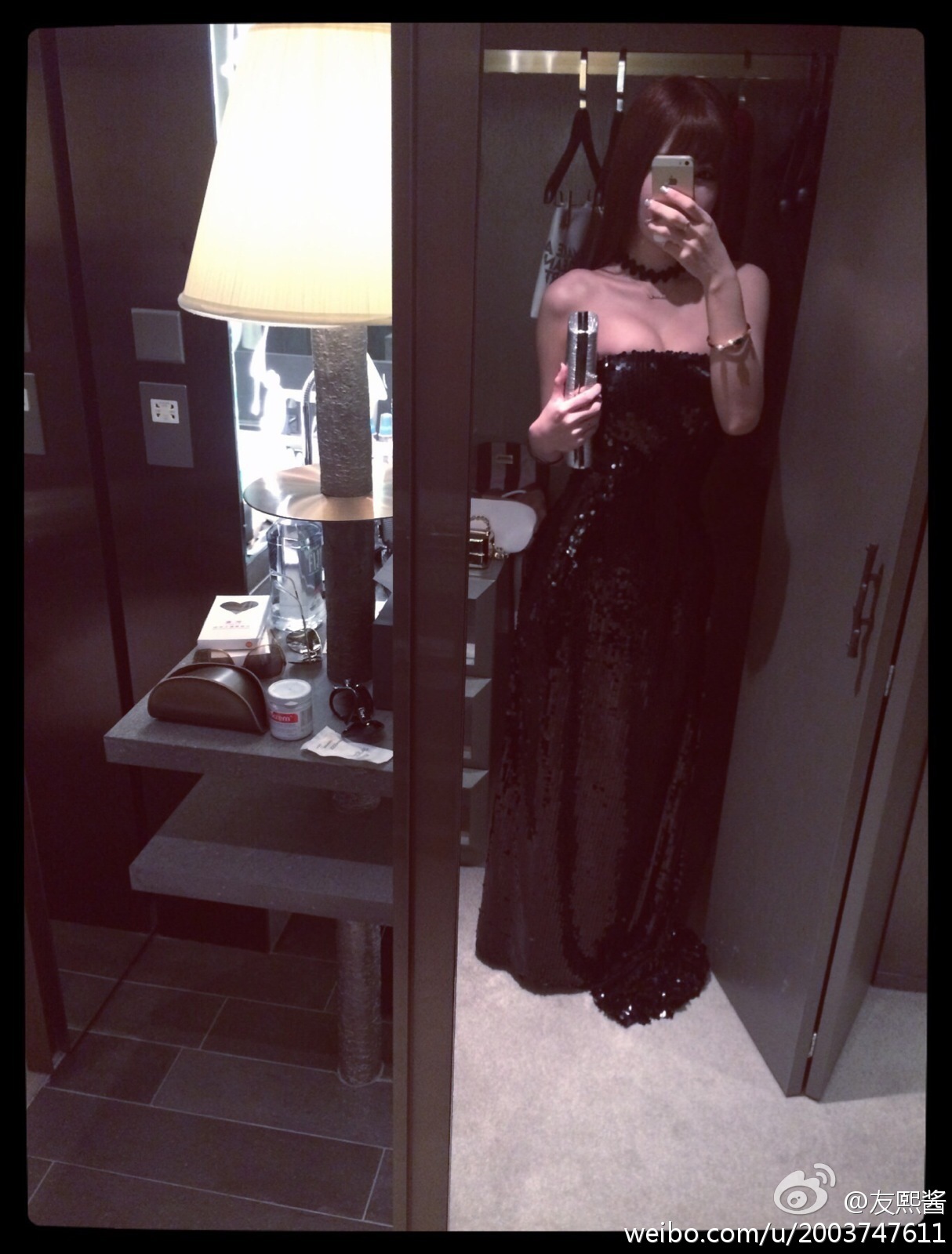 G罩美胸 火爆的辣子 友熙酱 微博自拍破解私密图片 1